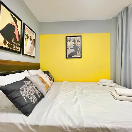 Central Flat In Sisli